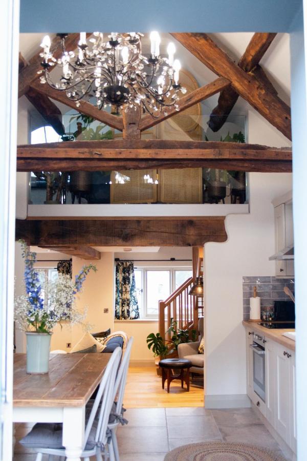 הוילה ברידג'נורת' The Forge - Beautiful Contemporary Barn - Hot Tub מראה חיצוני תמונה